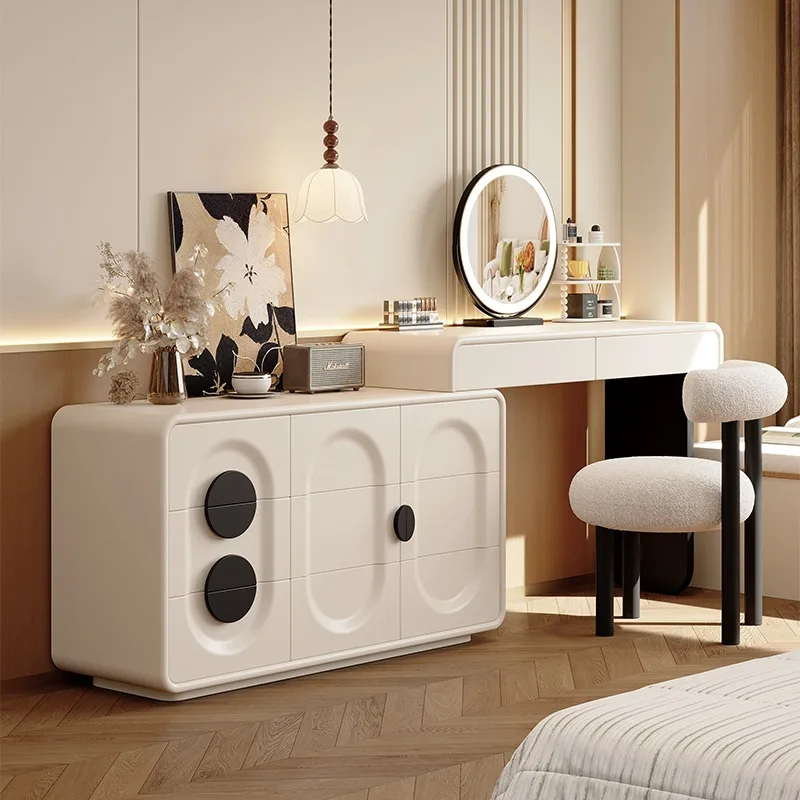 

Современный европейский туалетный столик с глянцевым освещением, белое сиденье, туалетный столик, распродажа одежды Postazione, мебель для макияжа, спальня