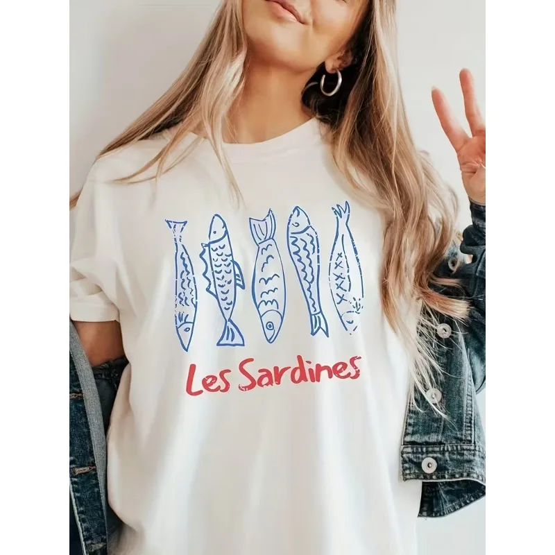 

Sardine Letter Print T-Shirt Women’s Casual Crew Neck Short Sleeve Tee Cute Fish Print Vintage Minimalist Style for Daily Wear