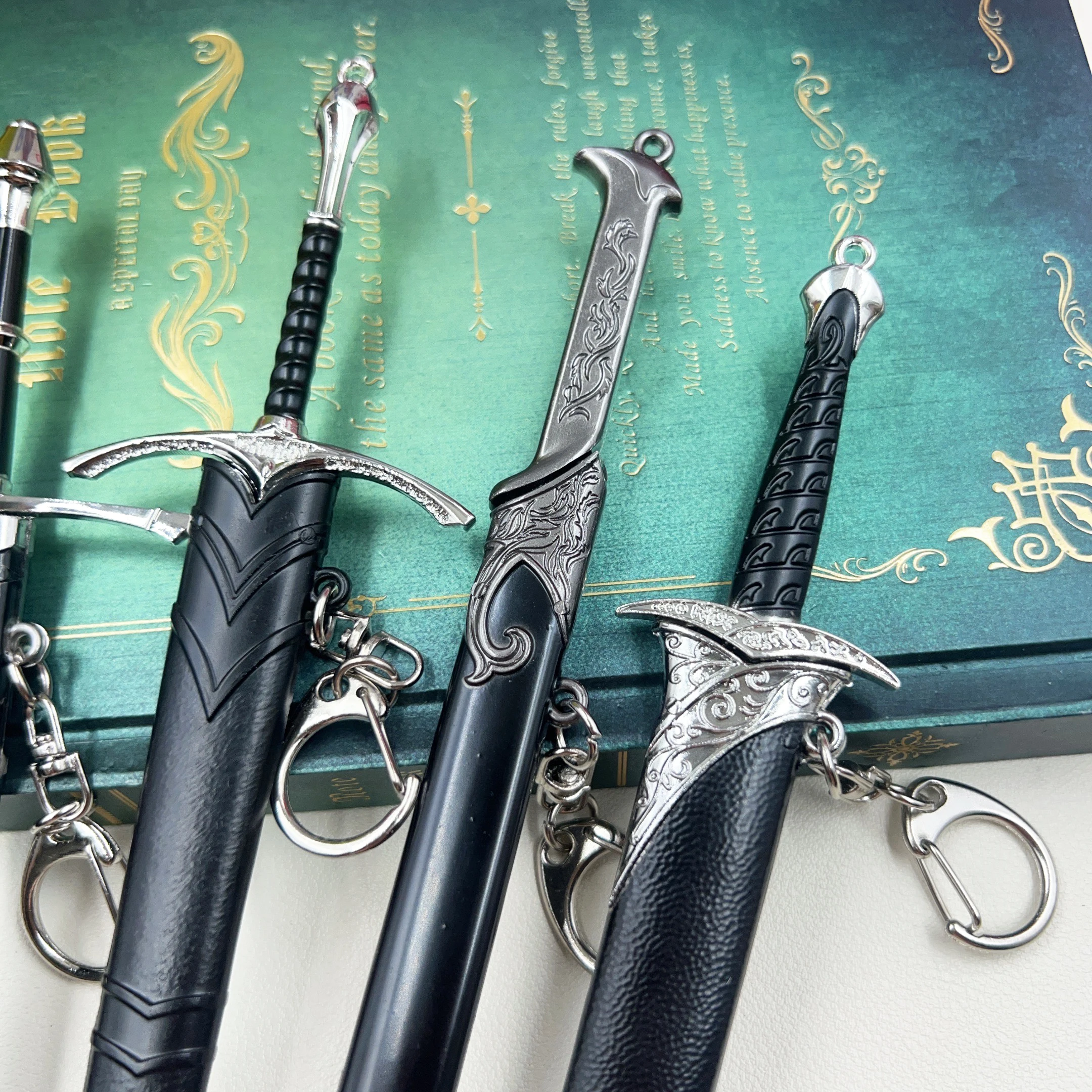 22 سنتيمتر Narthil Aragorn II السيف المفاتيح الأوسط الأرض الجان Anduril البهجة سيد السيف المعدني حلقة رئيسية لمحبي الهدايا