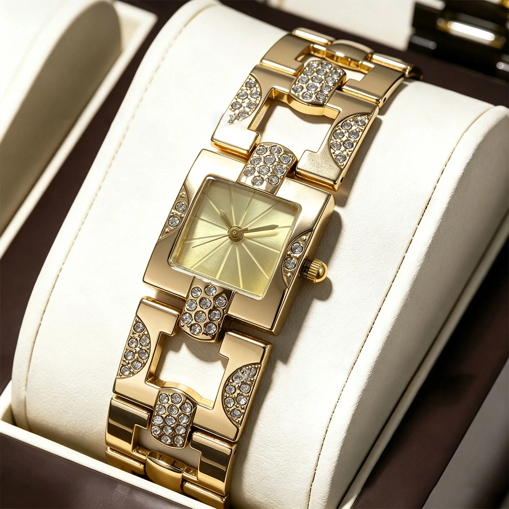 1Pc New Retro Fashion Alloy Elegant Women's Watch Square-Shaped Women's Watch with Steel Band