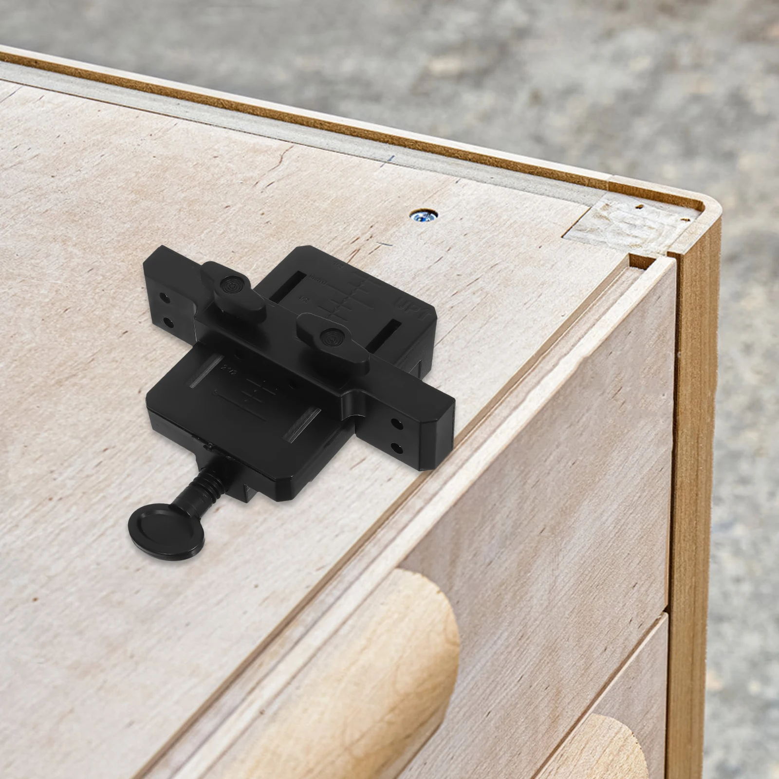 

Cabinet Door Alignment Tool Lightweight Portable Multi-Function Clamp Installation Fixture For Versatile Cabinet Door Mounting