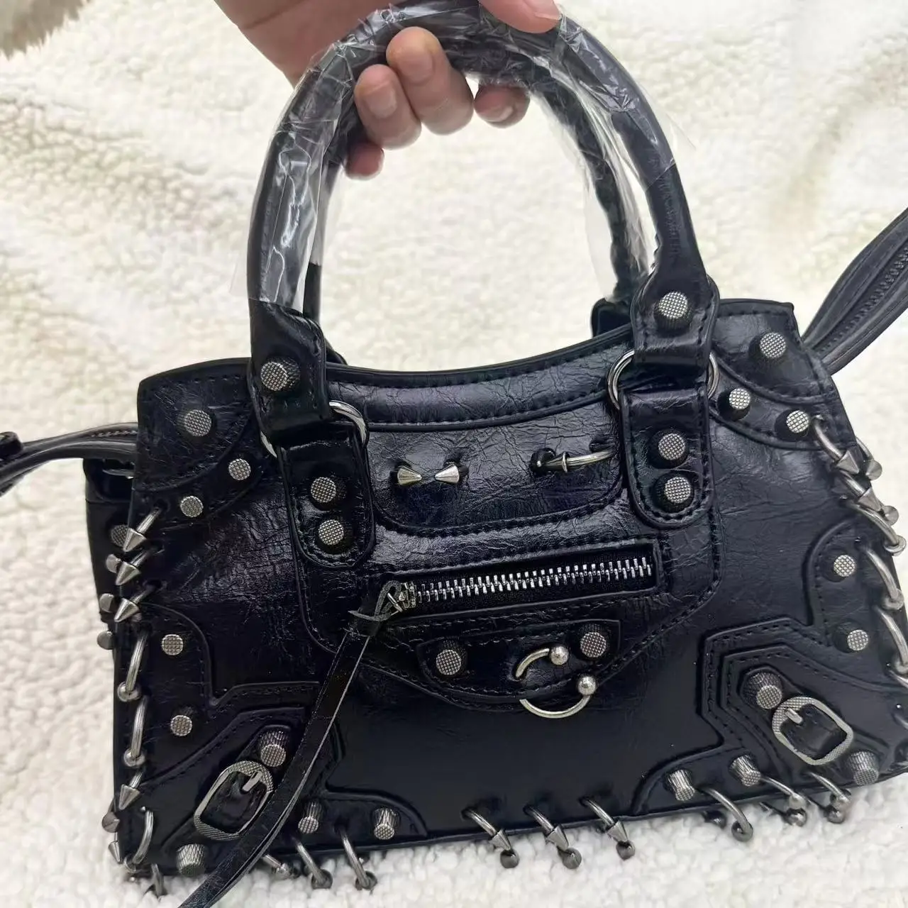 2026 Street Style Motorcycle Bag Women's Handbag Leather Shoulder Crossbody Bag Tote Bag Rivet Fringe Crack Pattern Material