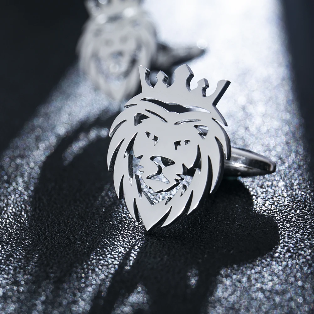 Hip Hop Crown Lion Cufflinks Stainless Steel Men Punk Animal Cufflinks Personality Wedding Accessories for Groom Guest Souvenirs