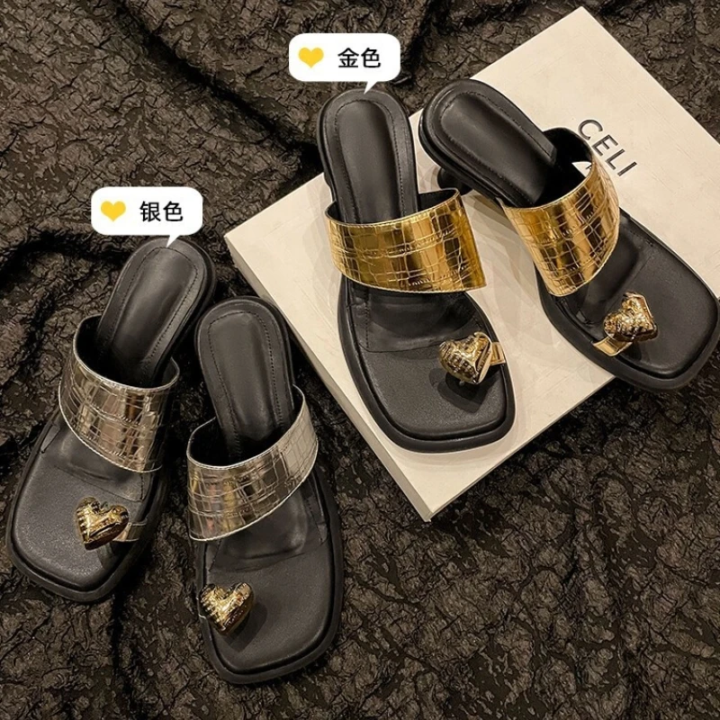 

Water Diamond Control 2023 Summer New Full Leather Cat Heel Slippers with European and American Style Thick Sole Slippers