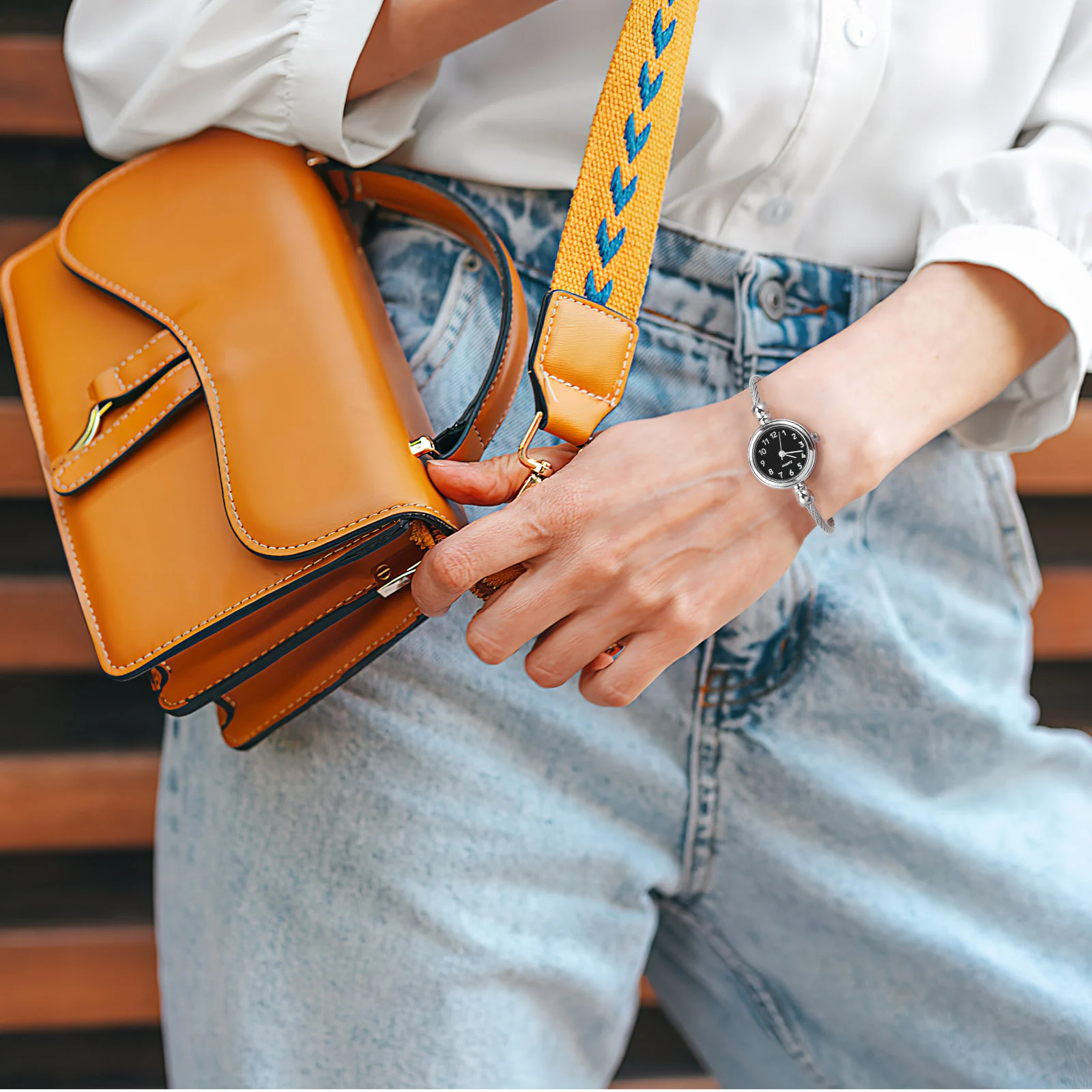 

Digital Watch Women Fashion Elegant Bracelet Wristwatch For Gift Daily Wear Stylish Waterproof