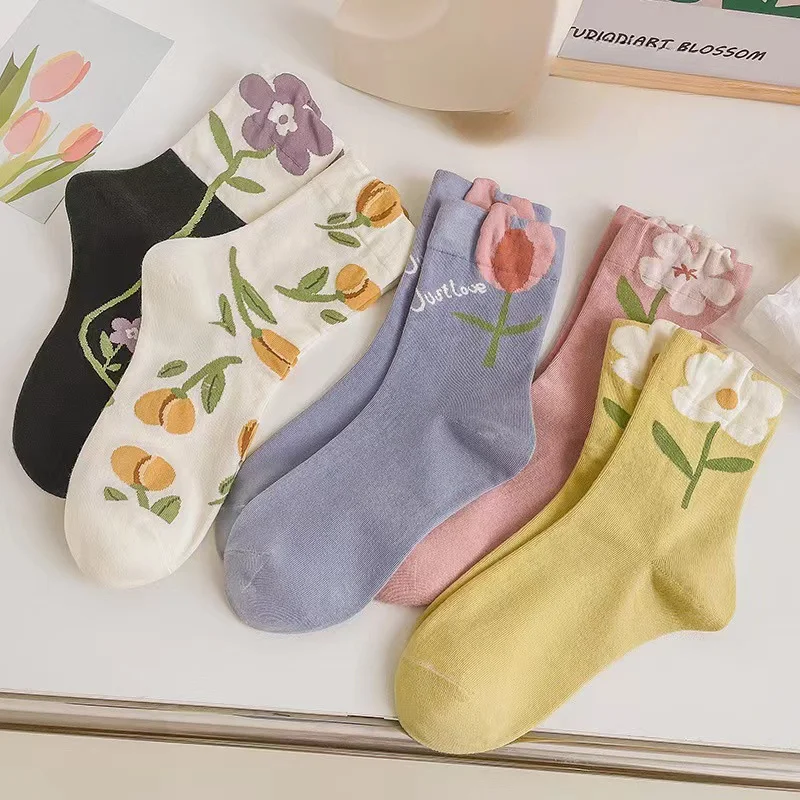 

Cute Flower Socks for Women, Spring, Summer, Autumn, Small Petal Mid Tube Socks, Sweet Style, Personalized College Socks