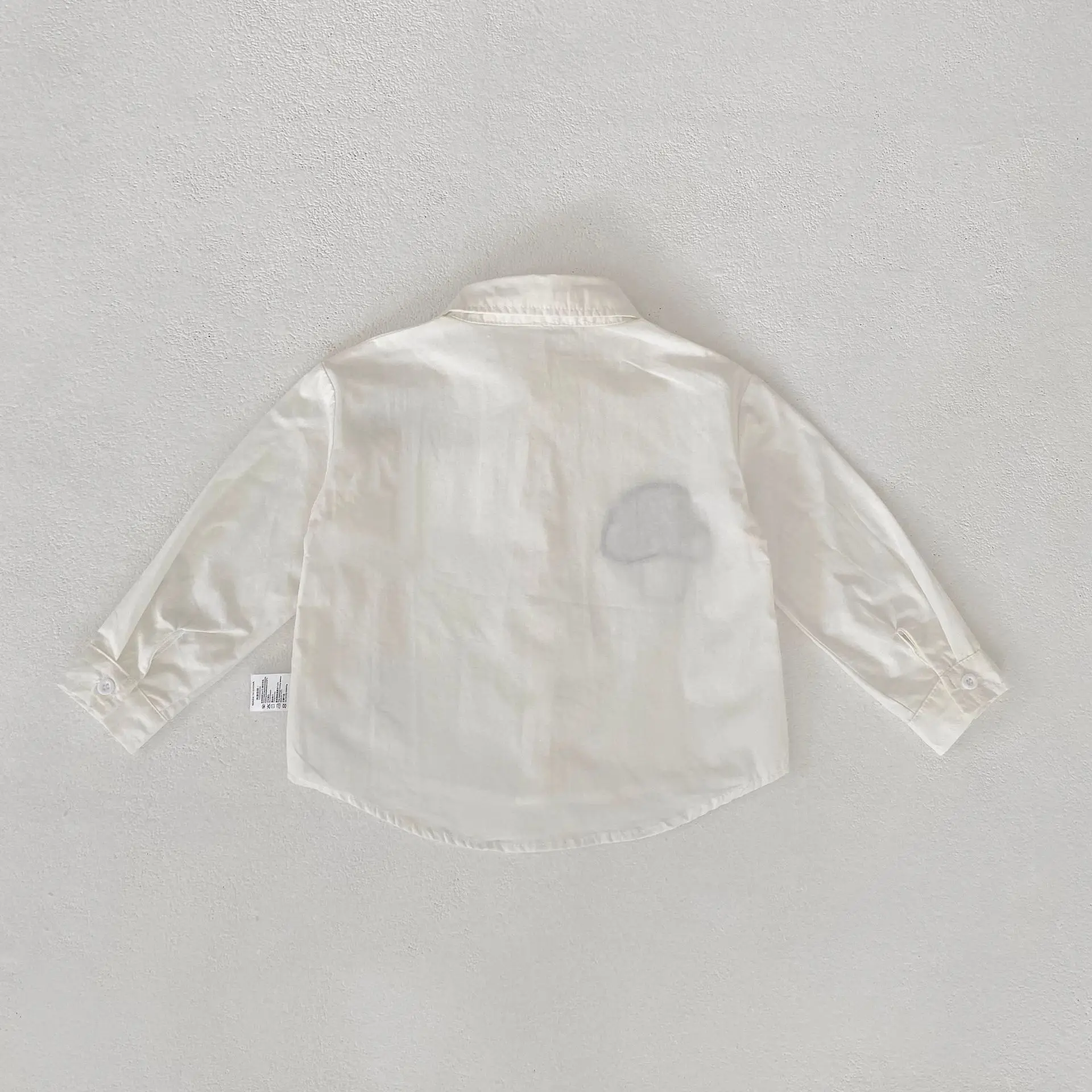 الربيع والخريف نمط جديد 3-6 سنة الذكور والإناث الطفل الفطر الغربي المطبوعة قميص مطرز