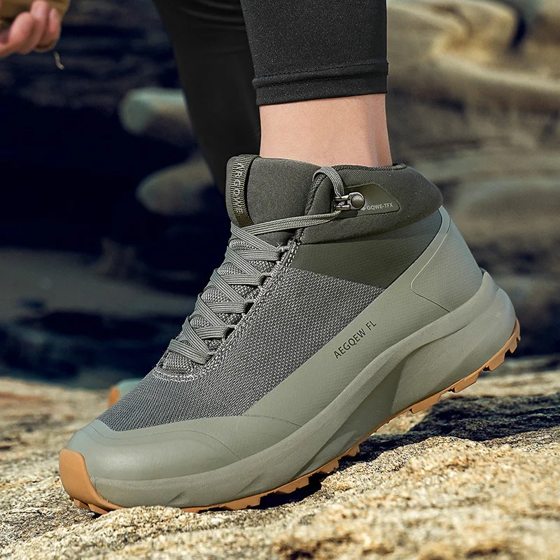 High Top Hiking Shoes Men Luxury Brand Athletic Mesh Sneaker Casual Outdoor Climbing Jogging Trekking Barefoot No Slip Trendy