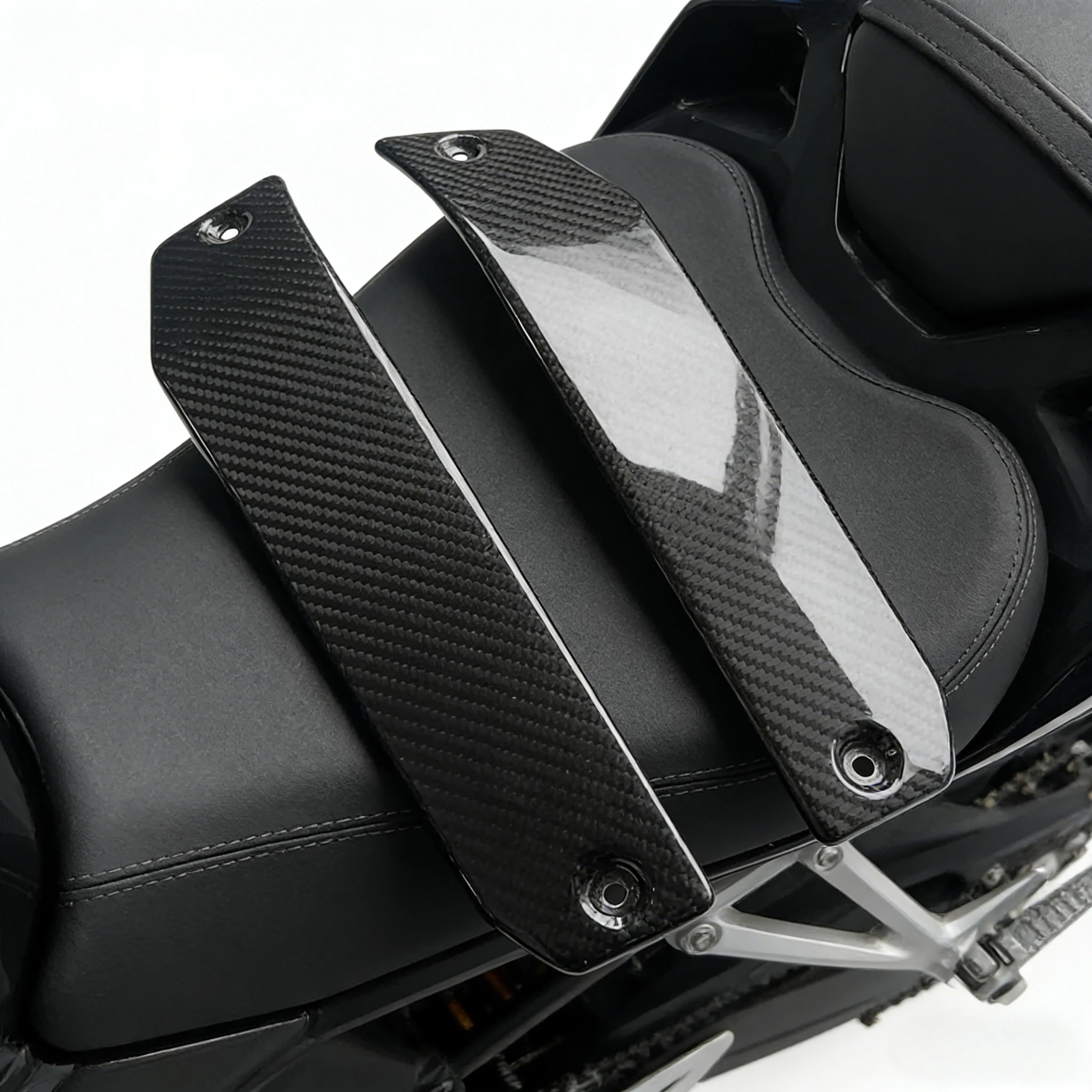 

Carbon Fiber Radiator Side Cover Protection Trim Guard For Kawasaki Vulcan S 650 2015-2026 Motorcycle Accessories