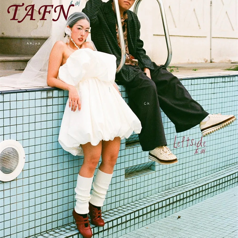 

TAFN Unique Strapless Puffy Short Wedding Dress Pleats Satin Mini Bridal Gowns Customized Korea Photoshoot ウェディングドレス
