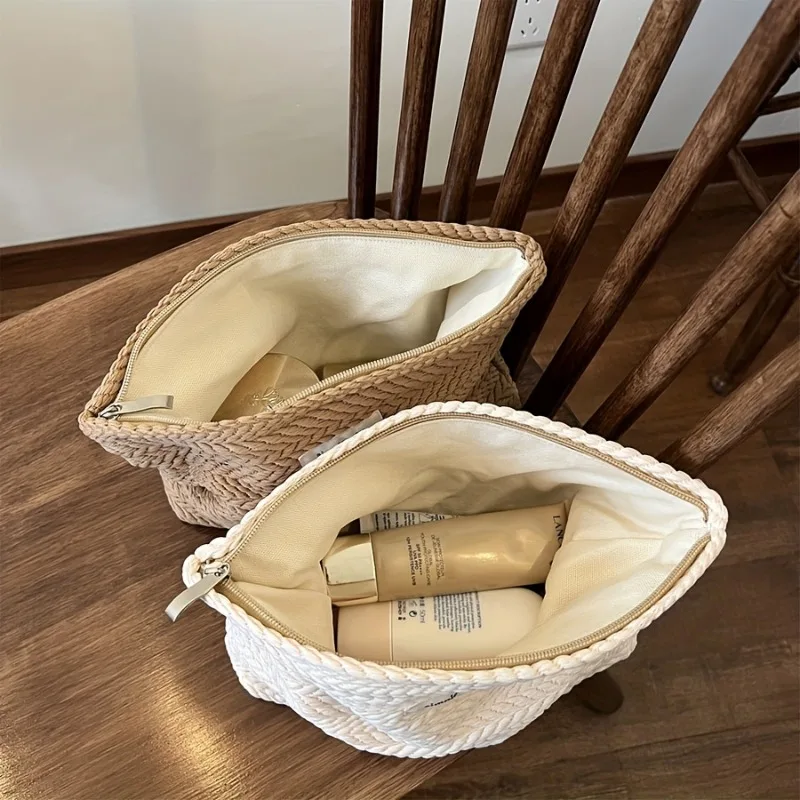 

1pc Elegant Wheat Pattern Woven Fabric Handbag Zippered Makeup Pouch with Golden-Tone Hardware, Compact Square Design for Travel
