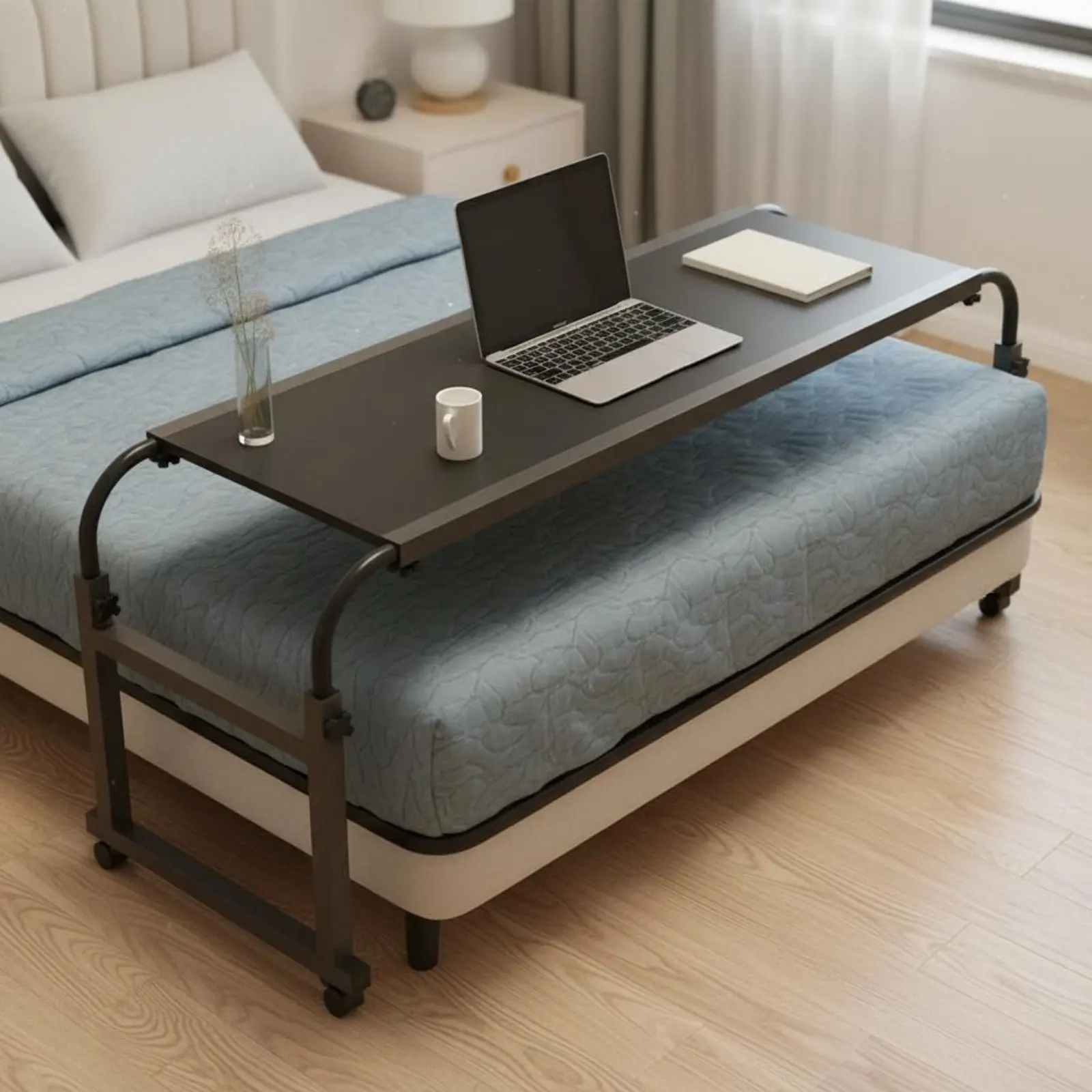 Scrivania Regolabile da Letto Multifunzionale, Tavolo da Studio a Croce, Scrivania a C Regolabile con Bordo Rialzato, Tavolo per Computer con Ruote