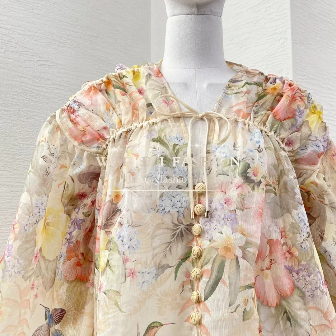 

2025 New Fashion Beige Floral Bird Print Long Sleeve Pleat Blouse Tops and Shorts Set
