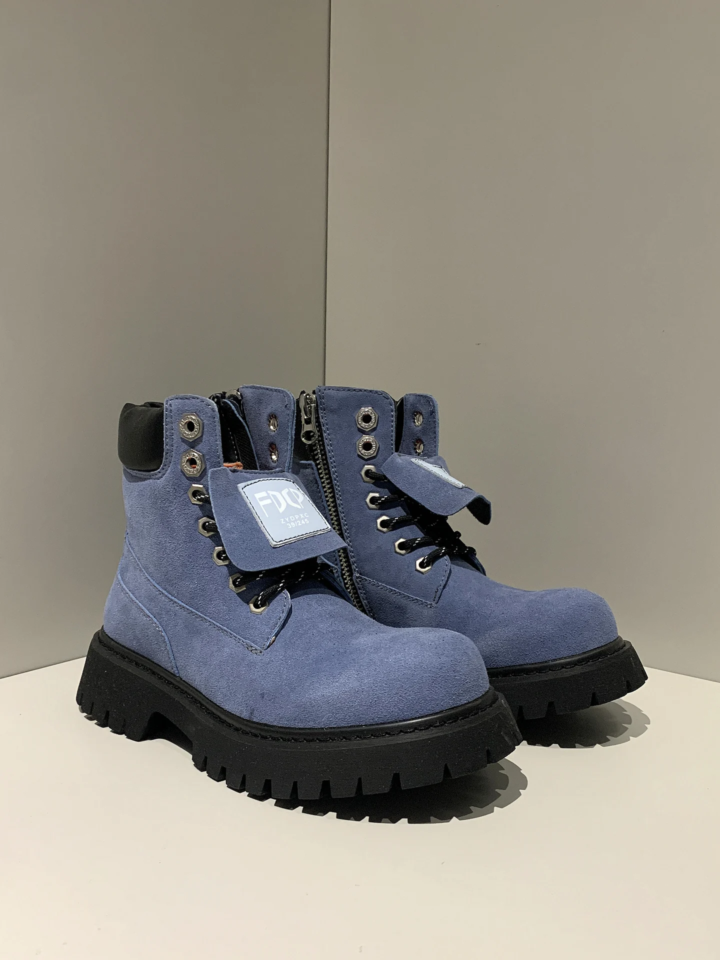 

Blue High-Top Boots Men's 2026 New Thi Bot Briti Sle Outdoor Versatile Trendy Large Head Work Boots