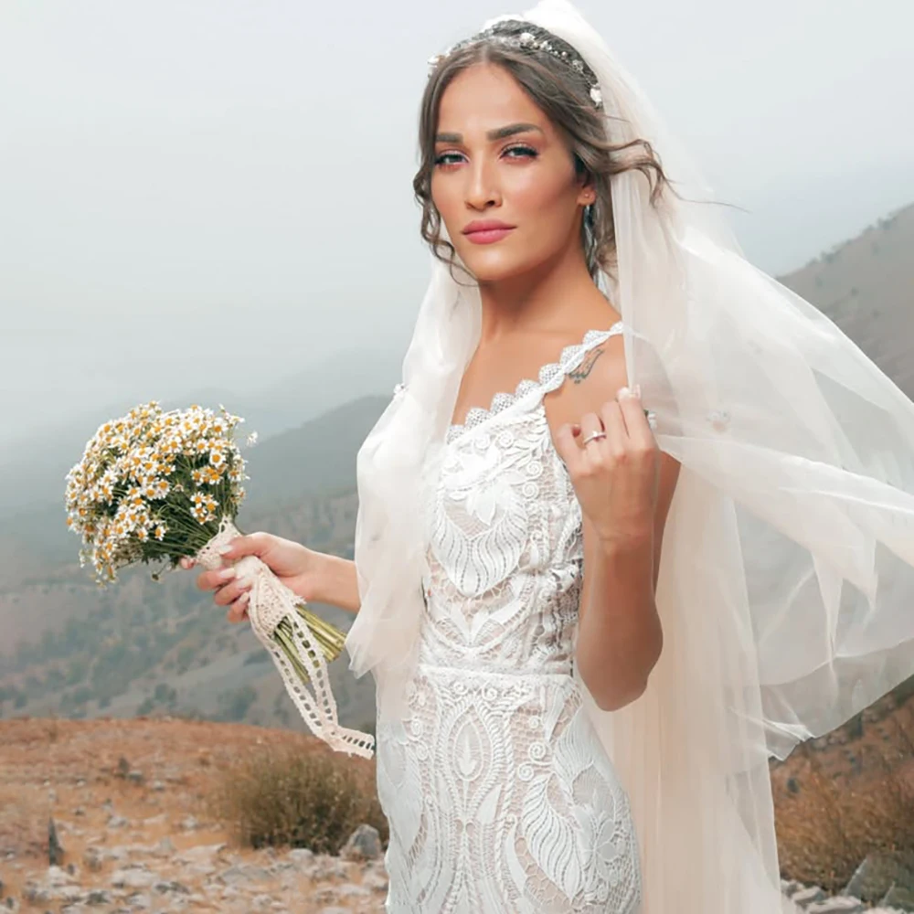 V Neck Sheath Boho Wedding Dress Customized Sleeveless Romantic Scalloped Lace Backless Garden Lawn Outdoor Party Bridal Gowns
