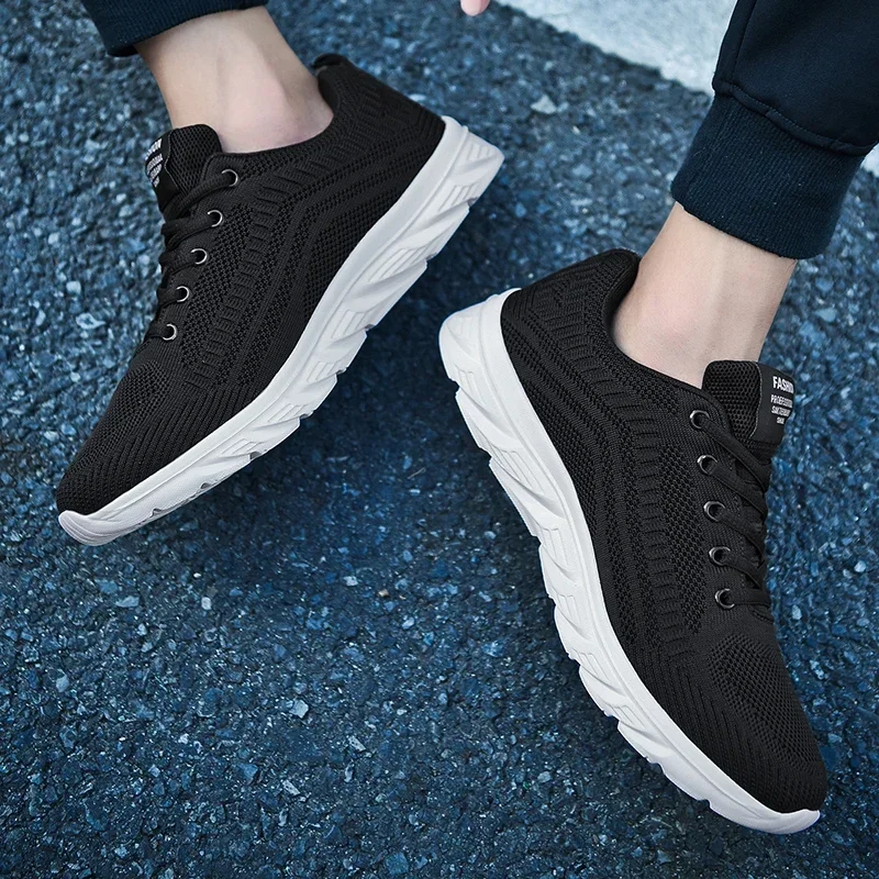 New Running Shoes Men Sneakers Fashion Lightweight Trainers Breathable Walking Shoes Comfortable Athletic Sport Shoes for Men