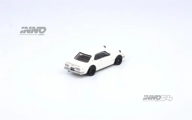 INNO 1:64 SKYLINE 2000 KPGC10 Collezione bianca Modello pressofuso in miniatura