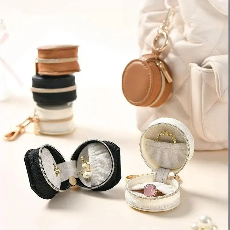 Mini-Schmuckkästchen-Schlüsselanhänger, halbkreisförmiger Ohrring-Organizer, tragbare Ringbox, minimalistische Reisetasche, Anhänger, Geschenke – Detail 8