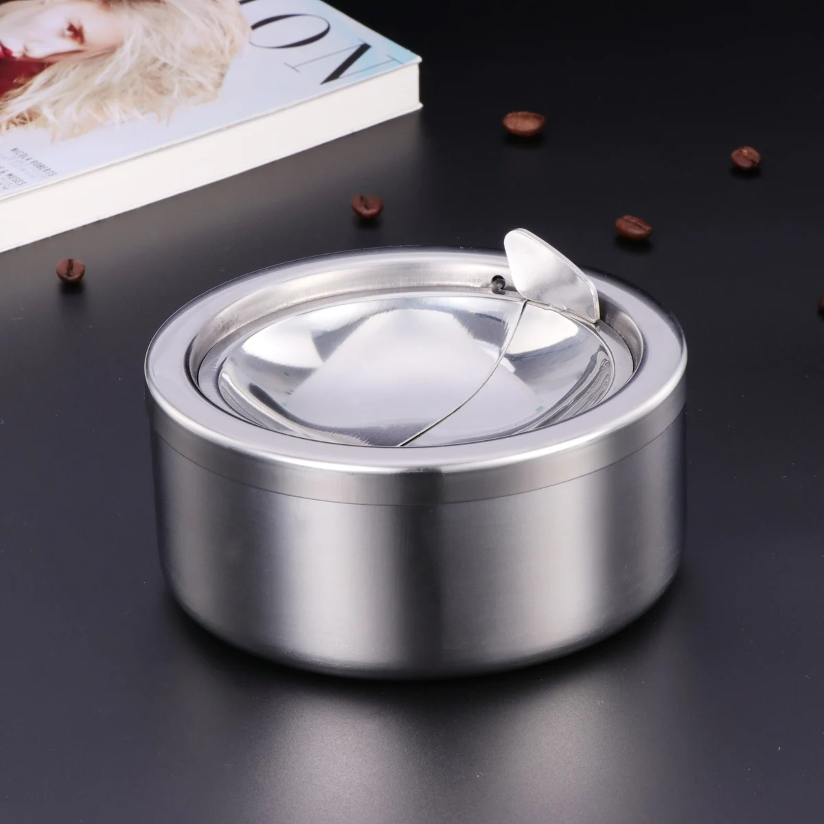 

Windproof Ashtray Modern Stainless Steel Desktop Smoking Holder Easy Clean Cigerrete Tray Practical Home Bar Cafe Hotel Party