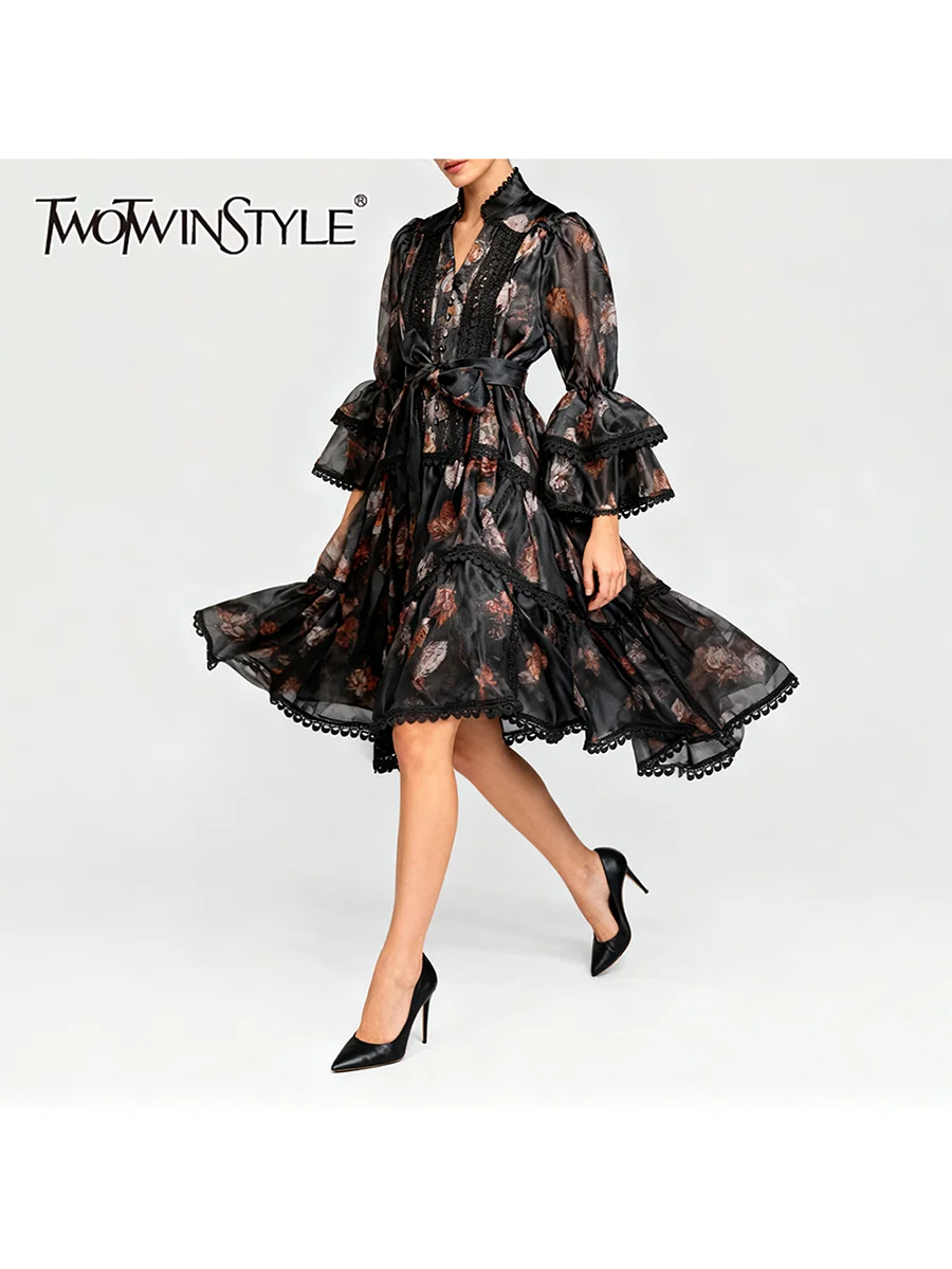 

TWOTWINSTYLE Printing Spliced Ruffles Elegant Dresses for Women V Neck Half Sleeves Patchwork Lace Vintage Dress Female Clothing