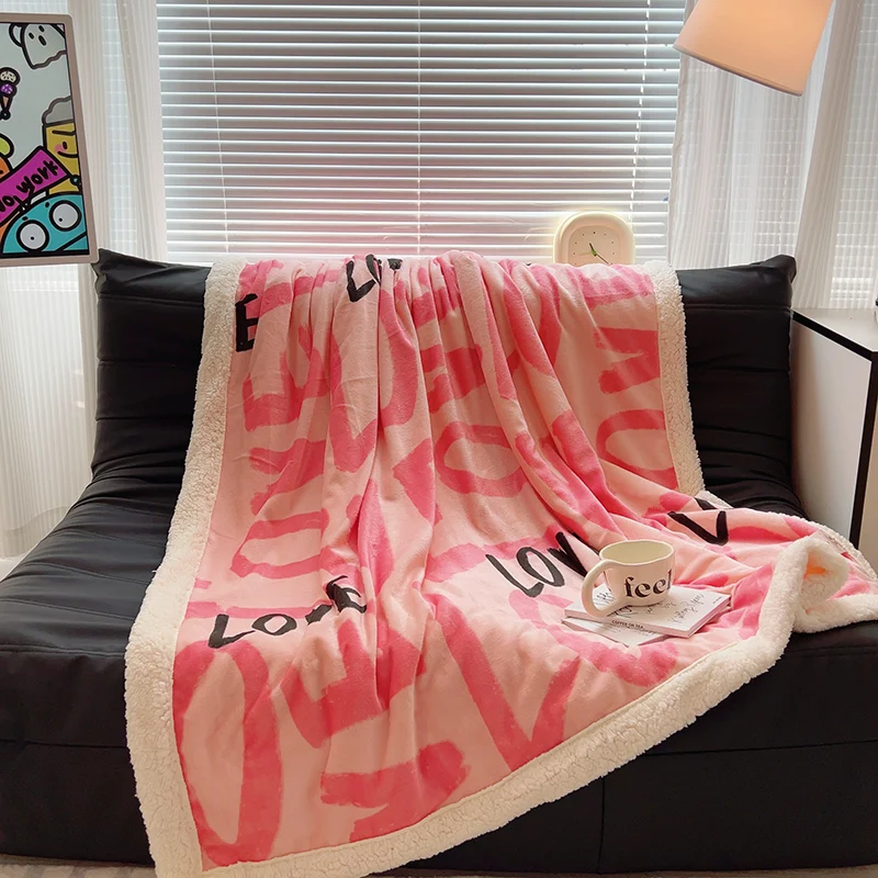 Romantic Pink Love Pattern Blanket Skin-friendly Warmth Throw Blanket Home Sofa Bedroom Decor Travel Blanket for Teens Couple