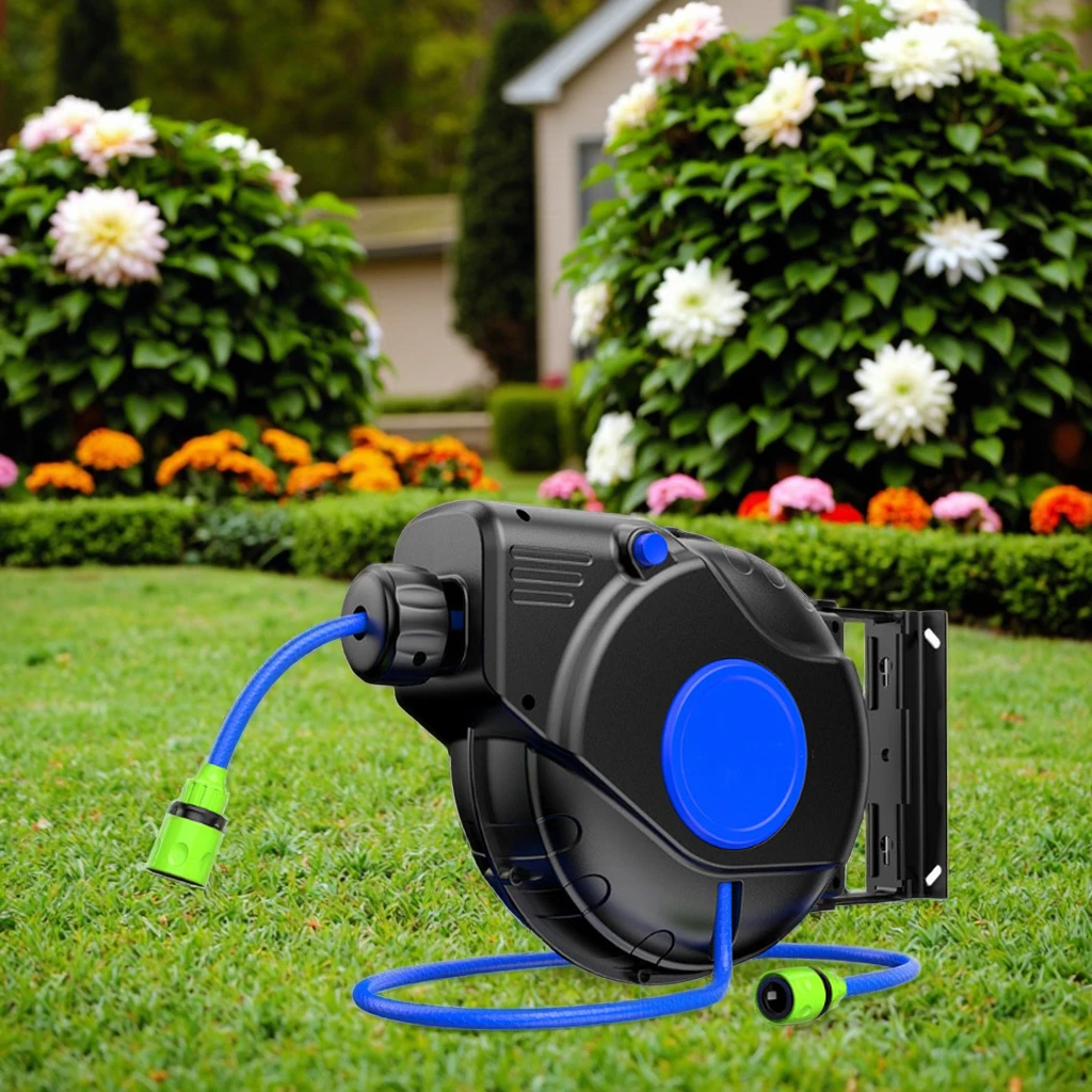 Afbeelding 6: Inrolbare tuinslangrol met wandbevestiging en slangspuitmond