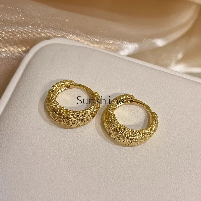 Simple French plain ring earrings Light luxury niche high-end earrings Femininity earrings