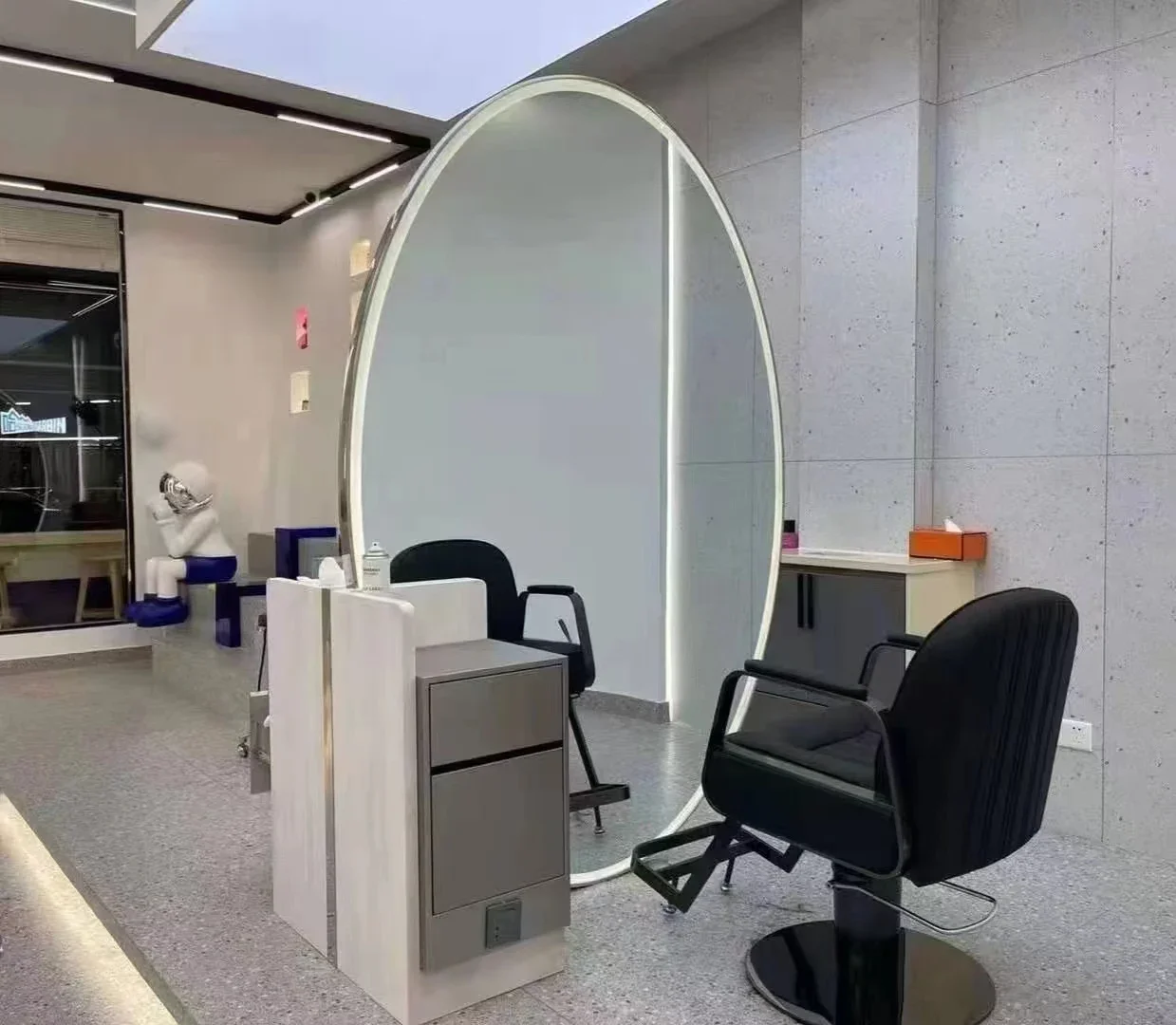 hair salon with a mirror and cabinet integrated, single sided and double-sided, floor to ceiling hair salon dedicated