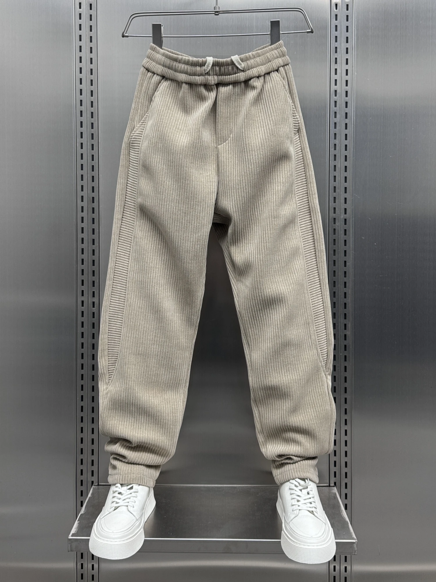 

Autumn Winter Thickened Fleece Corduroy Casual Pants Men Loose Straight Leg Velvet Sweatpants Sport Long Trousers Versatile