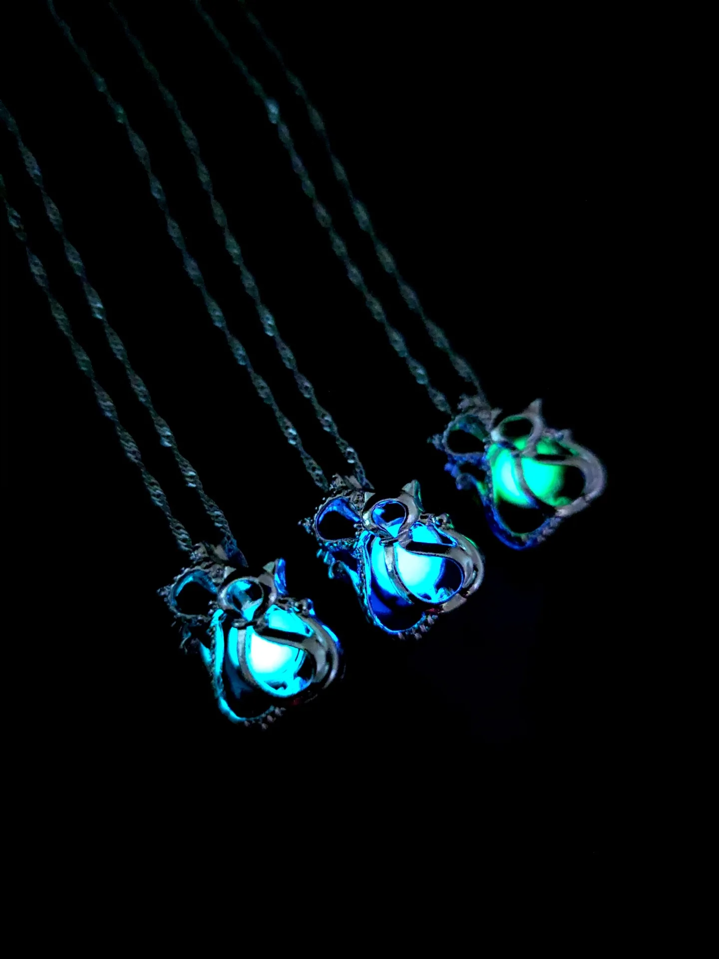 Hot Sale Cat Luminous Clavicle Necklace Night Glow Couple Student Gifts