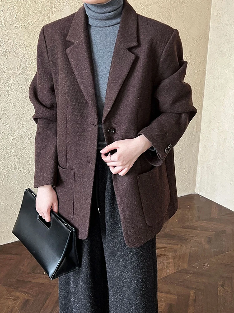 [EAM] Gray Pocket Big Size Elegant Woolen Coat New Lapel Long Sleeve Women Jacket Fashion Tide Autumn Winter 2024 1DH7800