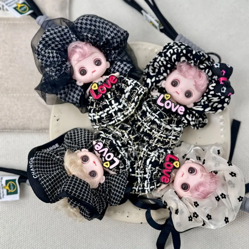 

Cool style dark doll love letter decorative lanyard design is convenient to carry cute key lanyard.