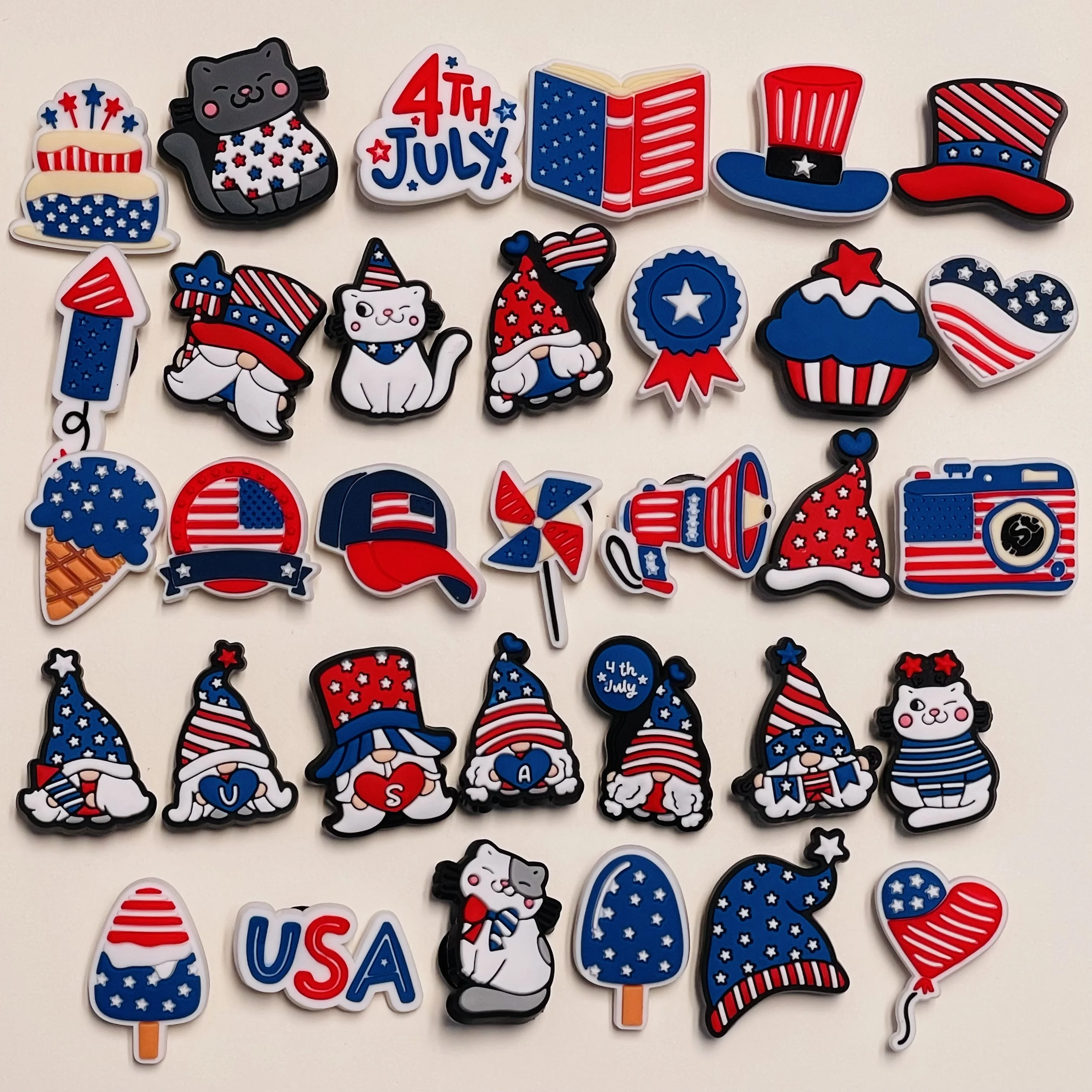 1/33 pièces USA Cupcake crème glacée PVC sandales chaussures breloques chats livre homme sabot boucle ornements bricolage 4 juillet cadeau du jour de l'indépendance