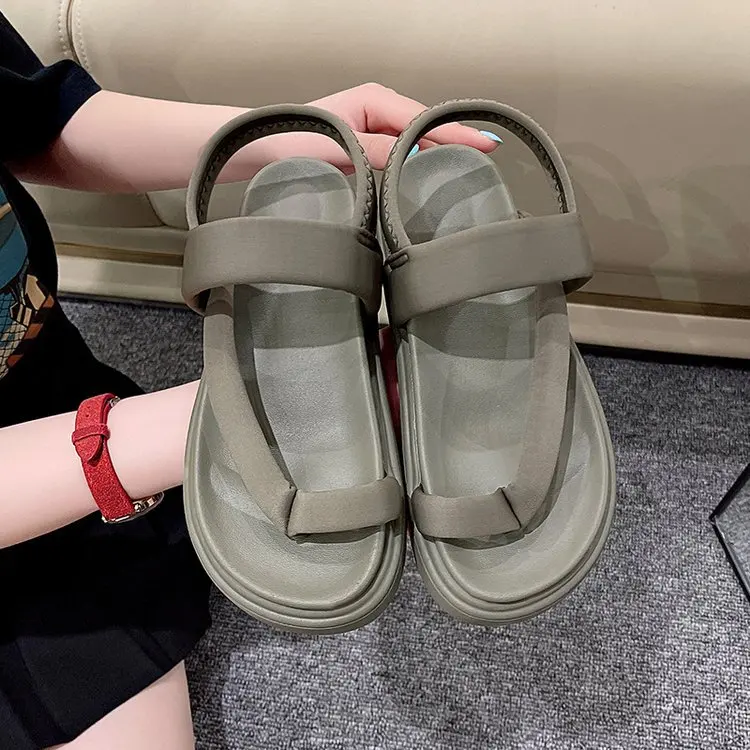 รองเท้าแตะแถบยืดหยุ่นรองเท้าส้นสูงพร้อมสายคล้อง 2024 ชุดสตรีหญิง Beige Flip Flops แพลตฟอร์ม SLIP-ON รองเท้าส้นสูงใหม่ Fashi