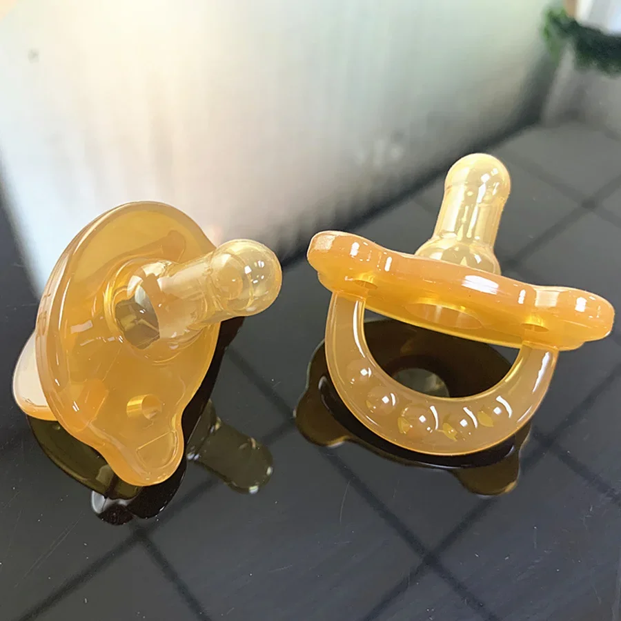 

1pcs Pacifier for babies 0 to 3 to 6 months old and above. Sleeping silicone pacifier for baby to sleep.