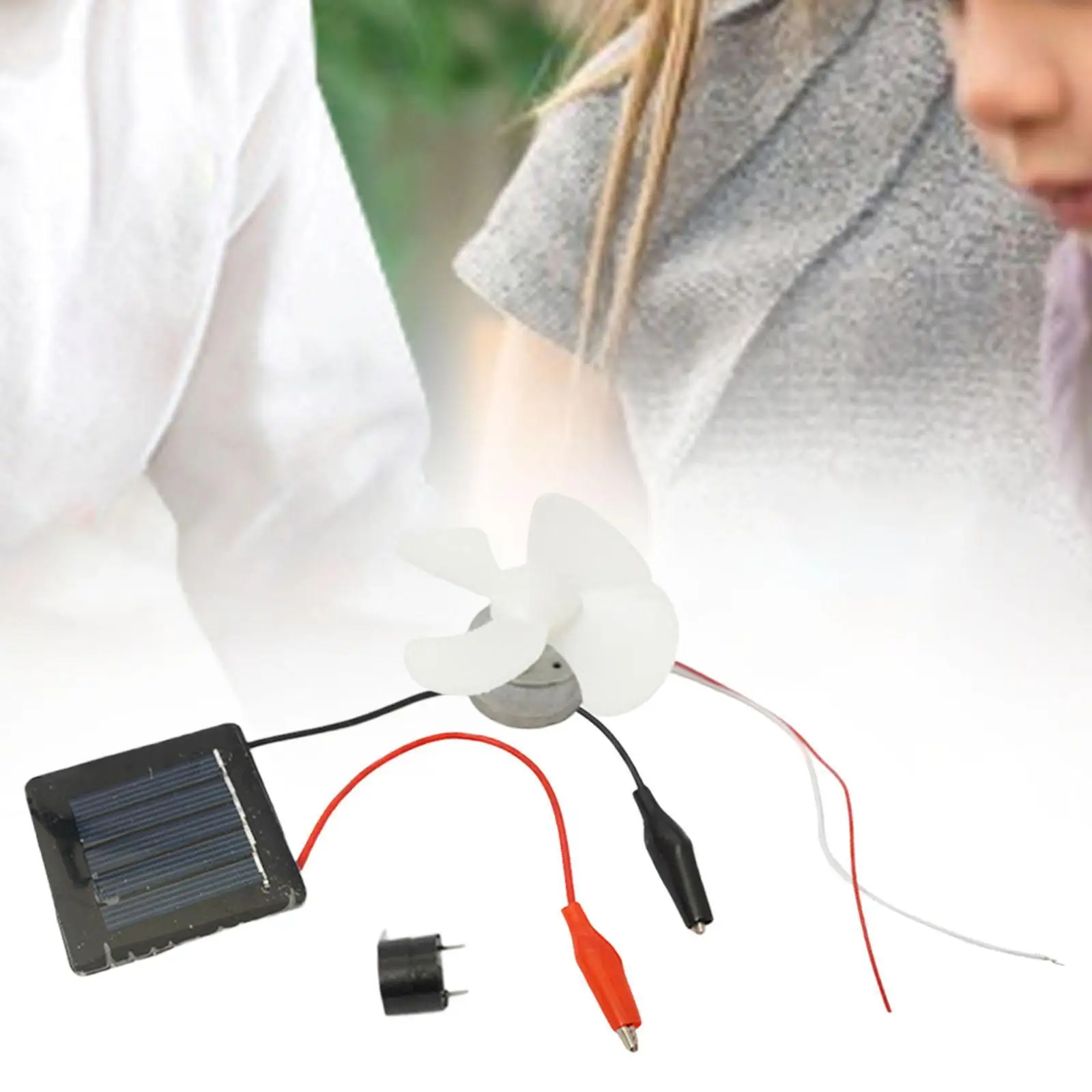 ชุดทดลองพลังงานแสงอาทิตย์ทำพัดลมด้วยตัวเอง อุปกรณ์เสริมการเรียนรู้การประสานงานระหว่างมือและตา ชุดทดลองวิทยาศาสตร์งานฝีมือสำหรับวัยรุ่นเรียนที่บ้าน