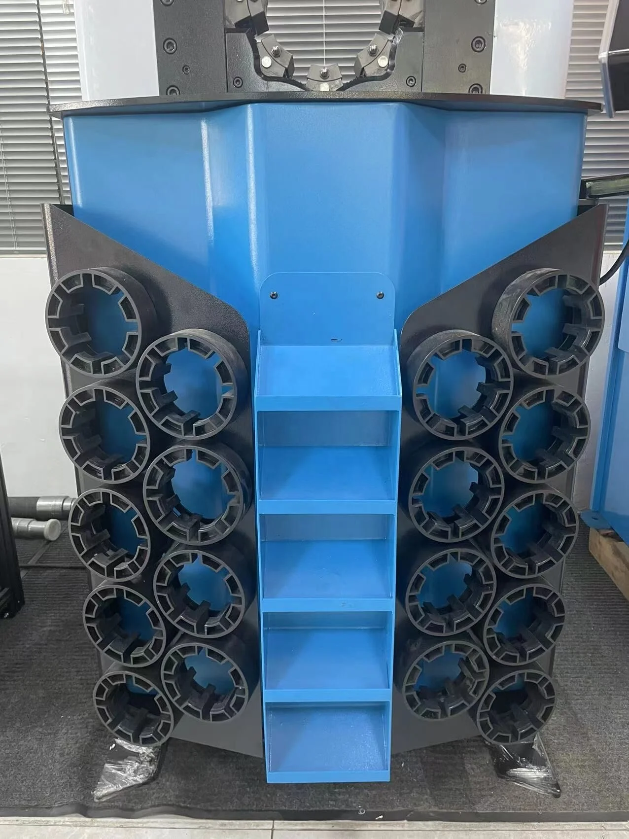 Zaciskarka do węży o dużej średnicy 4 cale, ultracienka, wytrzymała, hydrauliczna z ekranem dotykowym.