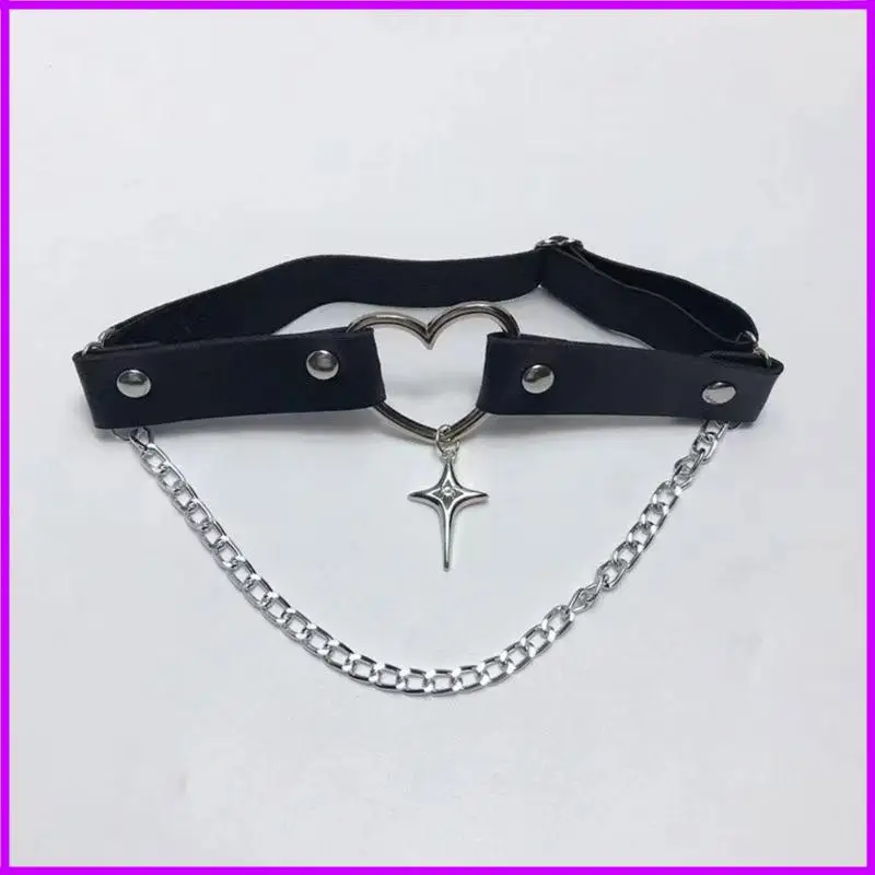 ユニークなハートバックルフェイクレザーレッグラップ、調節可能なストラップ付き、女性用パンクスターチェーンペンダント、太ももガーターベルト