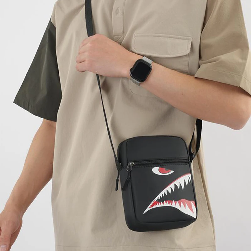 

Japanese Shark Mouth Style Shoulder Bags Waterproof Canvas Schoolbag Simple Messenger Bag Korean Postman Designer Cross Body Bag