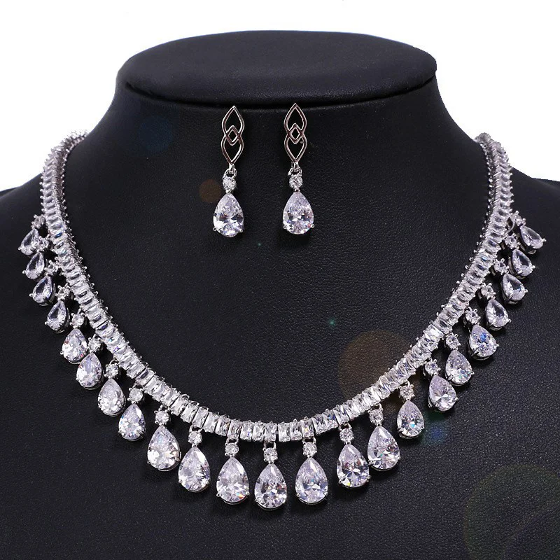 

Cubic Zirconia Teardrop Bridal Necklace Earring Set , Elegant Wedding Jewelry Matching Bride Wedding Dress & Evening Gown