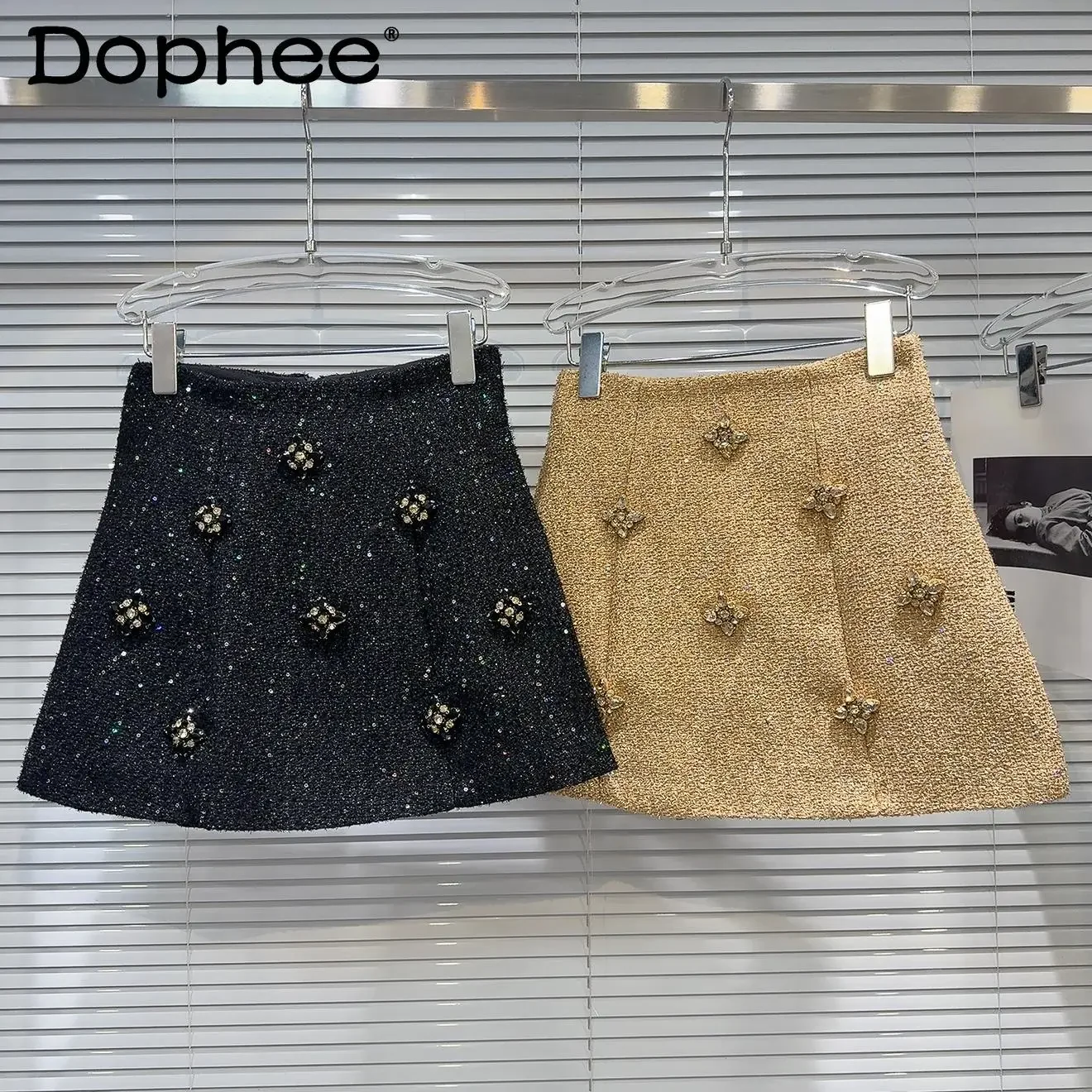 

Autumn Winter New Rhinestone Beads Bright Tweed Celebrity Short Skirt 2025 New A-shaped Skirt Women Black Skirt Mini Skirts