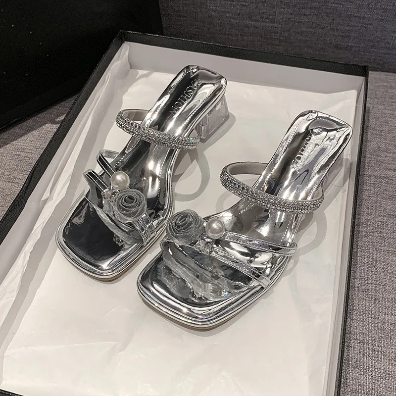 النمط الفرنسي كعب مكتنز حجر الراين النعال المرأة في الهواء الطلق الصيف الجنية جو النعال باردة النسخة الكورية المطاط وحيد