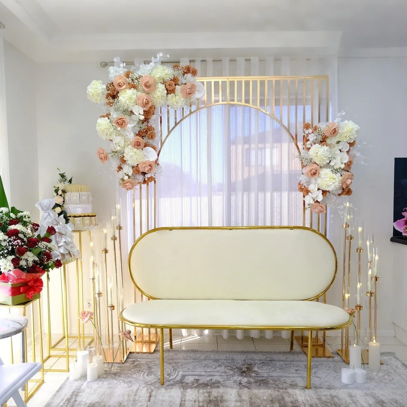 Estante de fondo de pantalla cuadrada chapado en oro brillante, arco de boda, flor geométrica, soporte de puerta, flor artificial, 2,2 m, 1/3 piezas