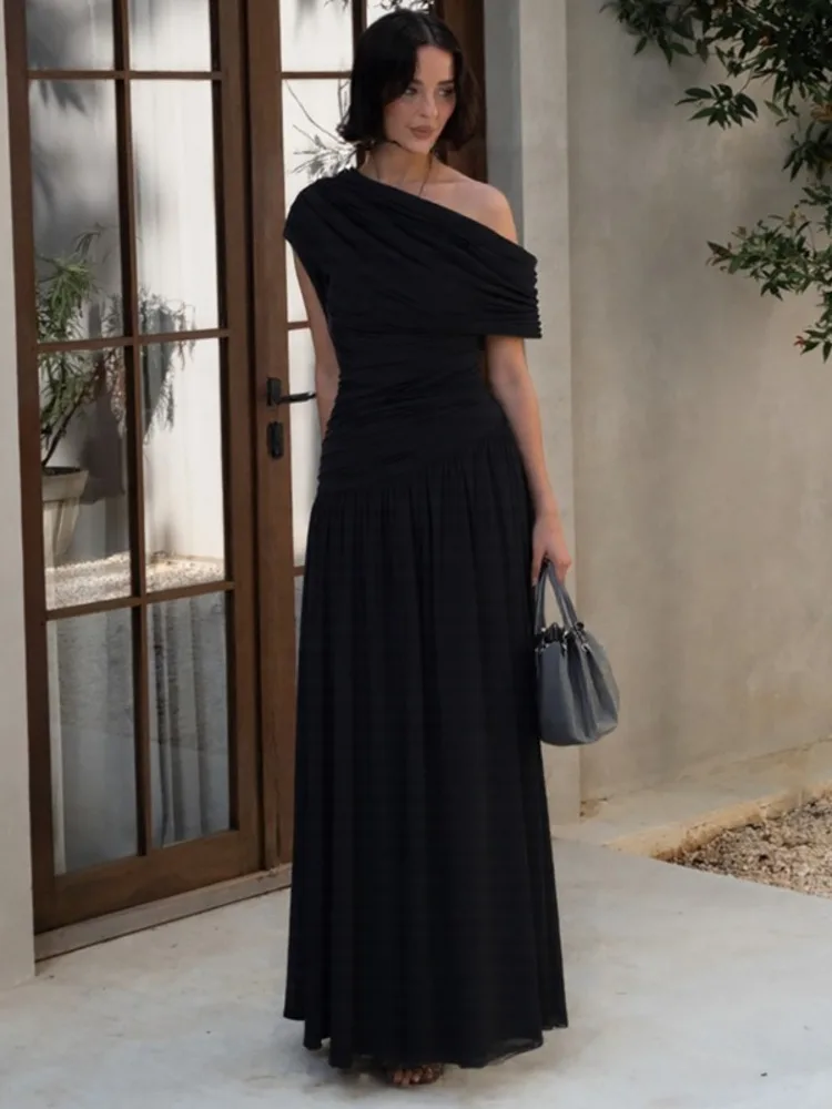 Mozision يميل الكتف عارية الذراعين فستان ماكسي مثير المرأة الصيف موضة جديدة بلا أكمام مطوي Ruched نادي فستان طويل للحفلات