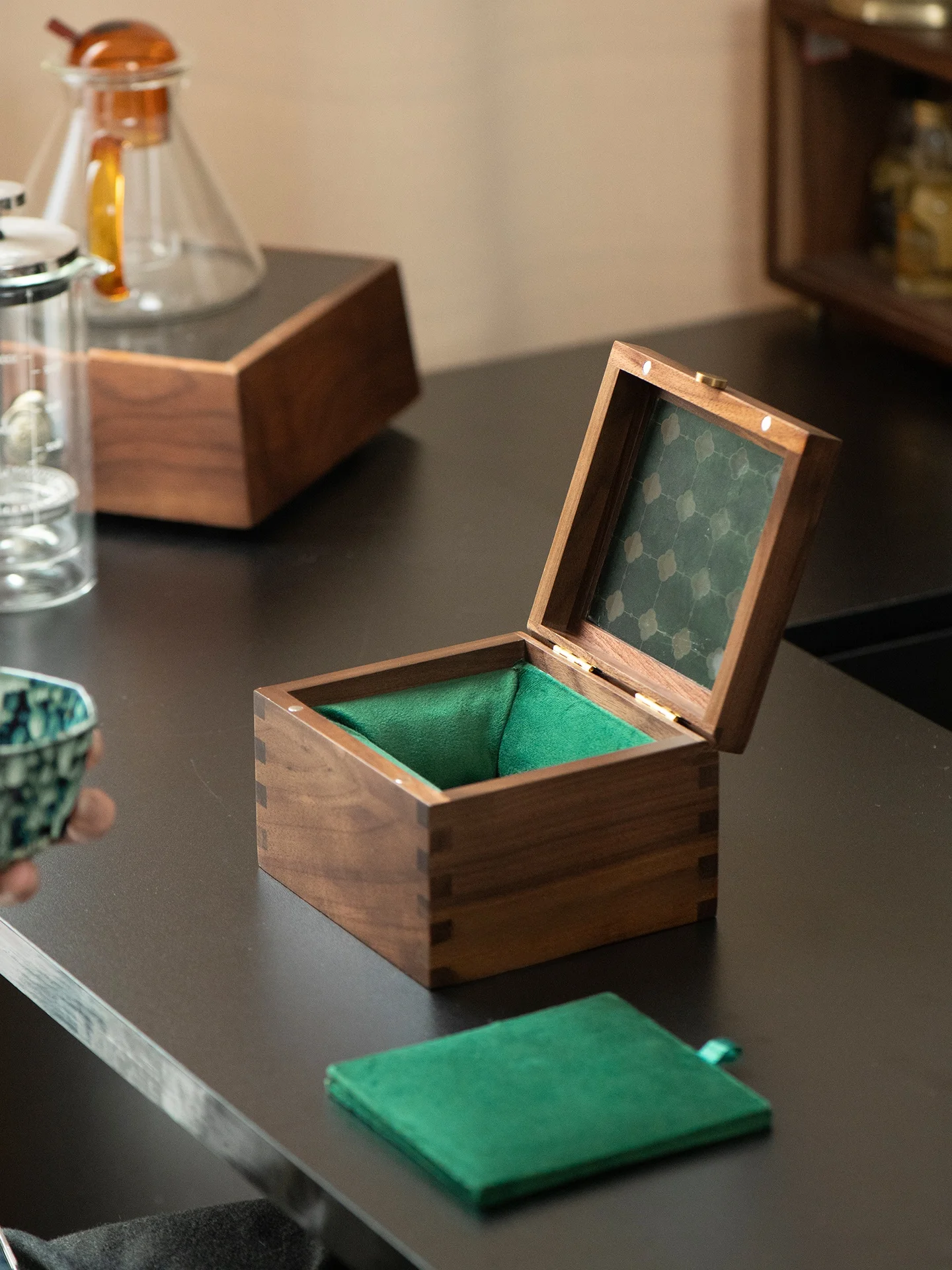 

Ele Wooden Tea Cup Storage Box High-End Emp Gift Box Premium Sensation Lightweight Luxury Real Wood Box for Tea Set