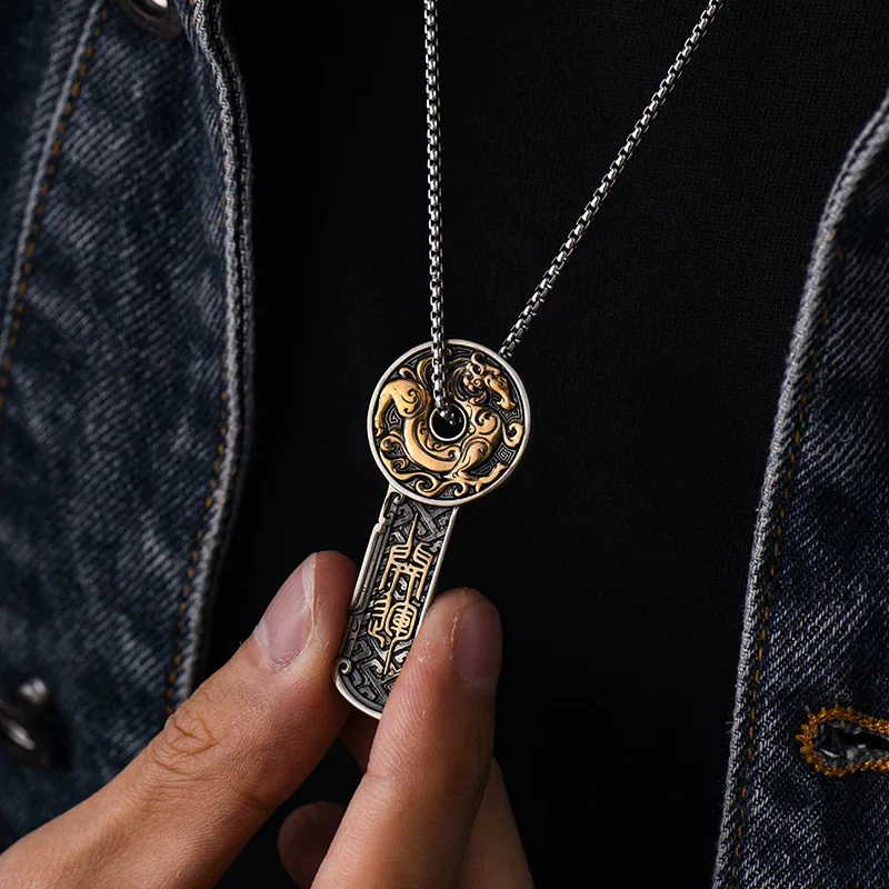 Silver New Retro Dragon Pattern Knife Pendant, New Dao Style Mountain Ghost Money Spending Men's and Women's Jewelry