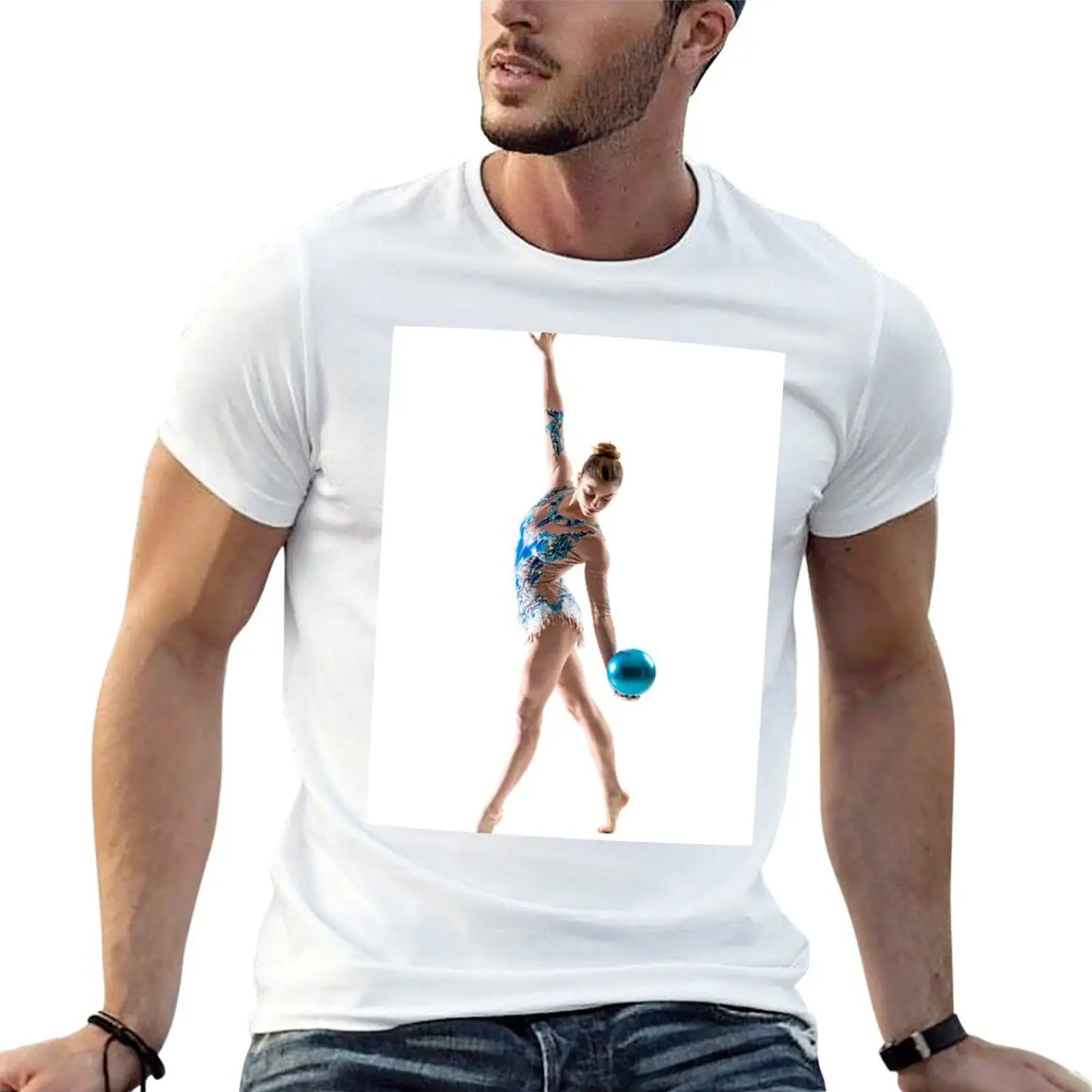 Camiseta deportiva transpirable para hombre con estampado de niña haciendo gimnasia rítmica con pelota azul