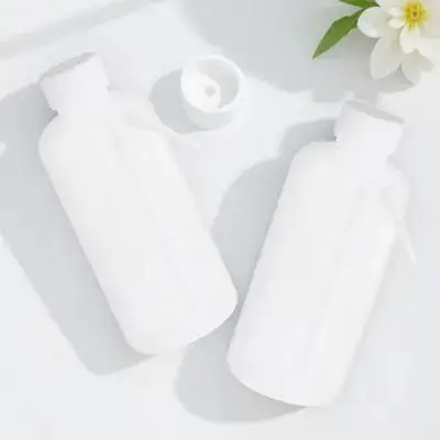 

2Pcs Plastic Wash Bottle Portable Wide Mouth Squeeze Type Lightweight Stress Resistant for Laboratory Tattoo Watering Use
