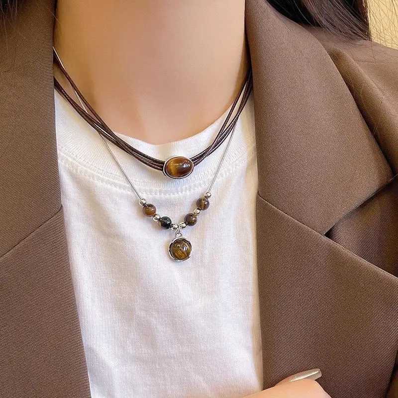 

Vintage Brown Pendant Necklace For Women Girl Autumn Winter Necklace Leather Brown Stone Pendant Necklace Stacking Choker
