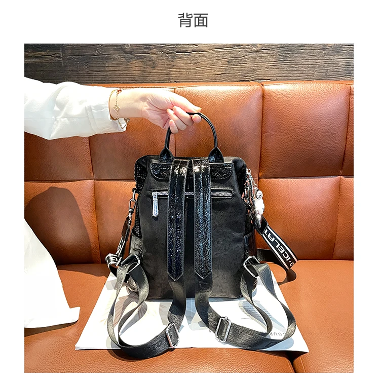 Sequined Backpack Women's 2025 New Mochilas Para Mujer Fashion Casual Backpack Large Capacity Travel Bag Pack